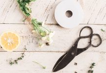 How to Make a Button Bracelet